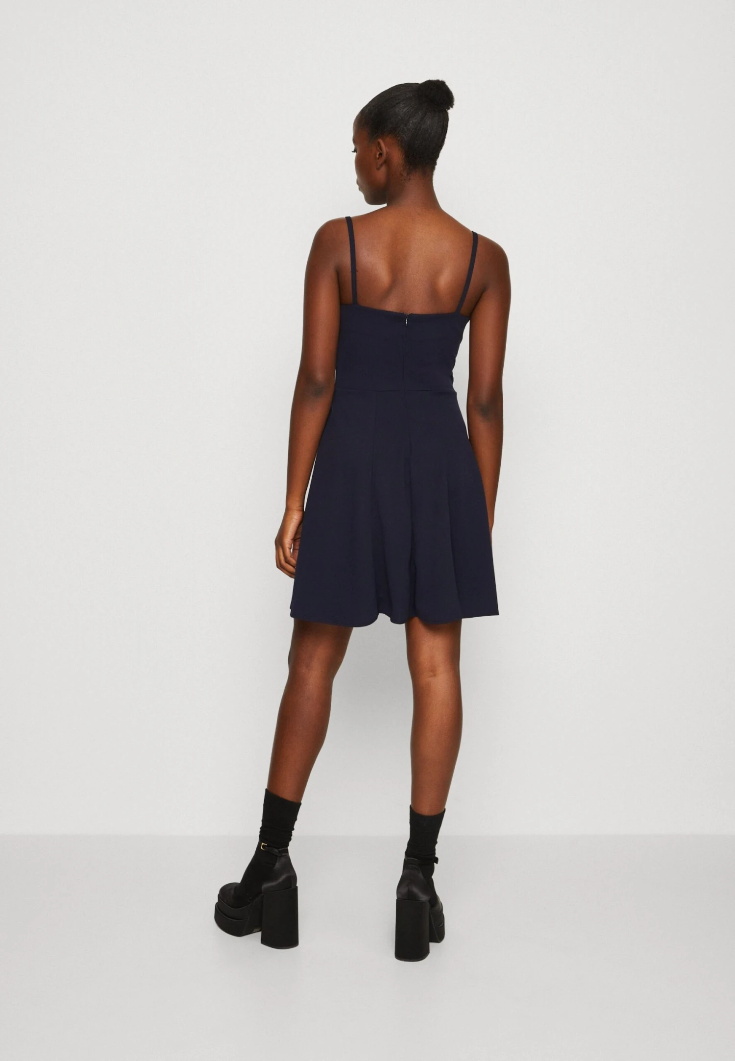 Wal G Vincent Skater Dress - Jerseyjurk - Navy Blue 3 Wal G Vincent Skater Dress - Jerseyjurk - Navy Blue - Afbeelding 3