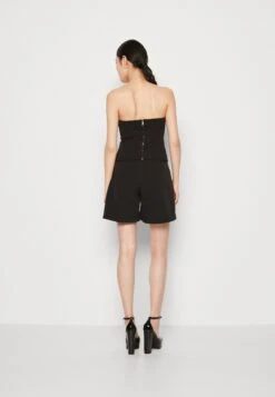 Wal G Liza V Neck- Top - Black 8 Wal G Liza V Neck- Top - Black -Wal G 0856608b5fd94472833cae958bb0f60d