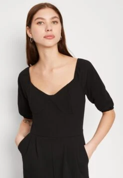 Wal G Alicia Straight Leg - Jumpsuit - Black -Wal G 08c7613fb2654294aff4fea0bcf1c1e5