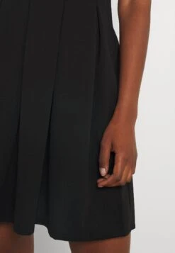 Wal G Bernice Skater Dress - Jerseyjurk - Black -Wal G 091f011c46654d65855d5fab380a45e4