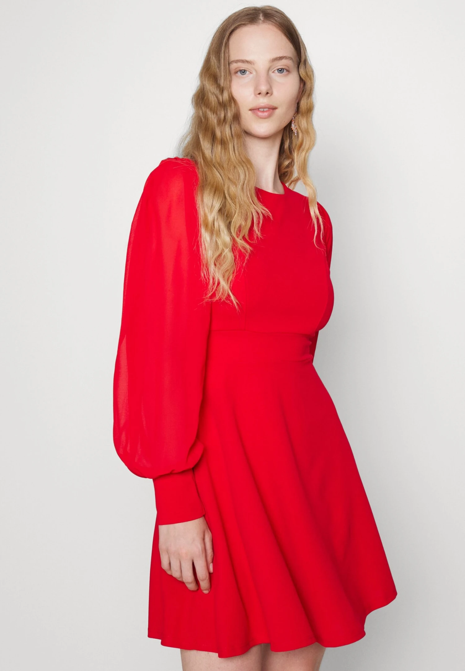 Wal G Kat Sleeve Dress - Jurk - Red 4 Wal G Kat Sleeve Dress - Jurk - Red - Afbeelding 4