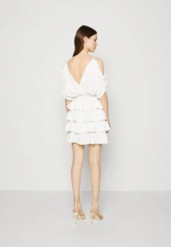 Wal G Cruise Collection Sanjila Ruffle Dress - Jurk - White 8 Wal G Cruise Collection Sanjila Ruffle Dress - Jurk - White -Wal G 27a781d7509e46398e93b75ae04e51df