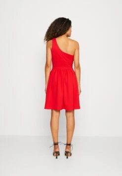 Wal G Toni Skater - Jerseyjurk - Red -Wal G 2a2702fff0d1458c97b3c9278a2f3143