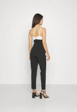 Janya Contrast - Jumpsuit - Black/White -Wal G 38cba00880a3462ea4a0ad9e4758666b