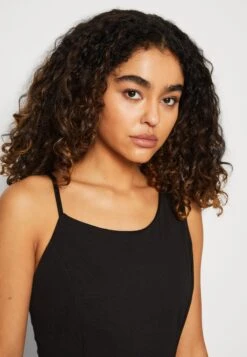 Wal G Wina Asymmetric Midi - Jerseyjurk - Black -Wal G 3ac28704f7a94c42849e867d64f5fdad