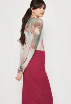 Wal G Valentines Heart Midi Skirt - Kokerrok - Magenta -Wal G 417646f279d8487fa20e7d3bba89324d