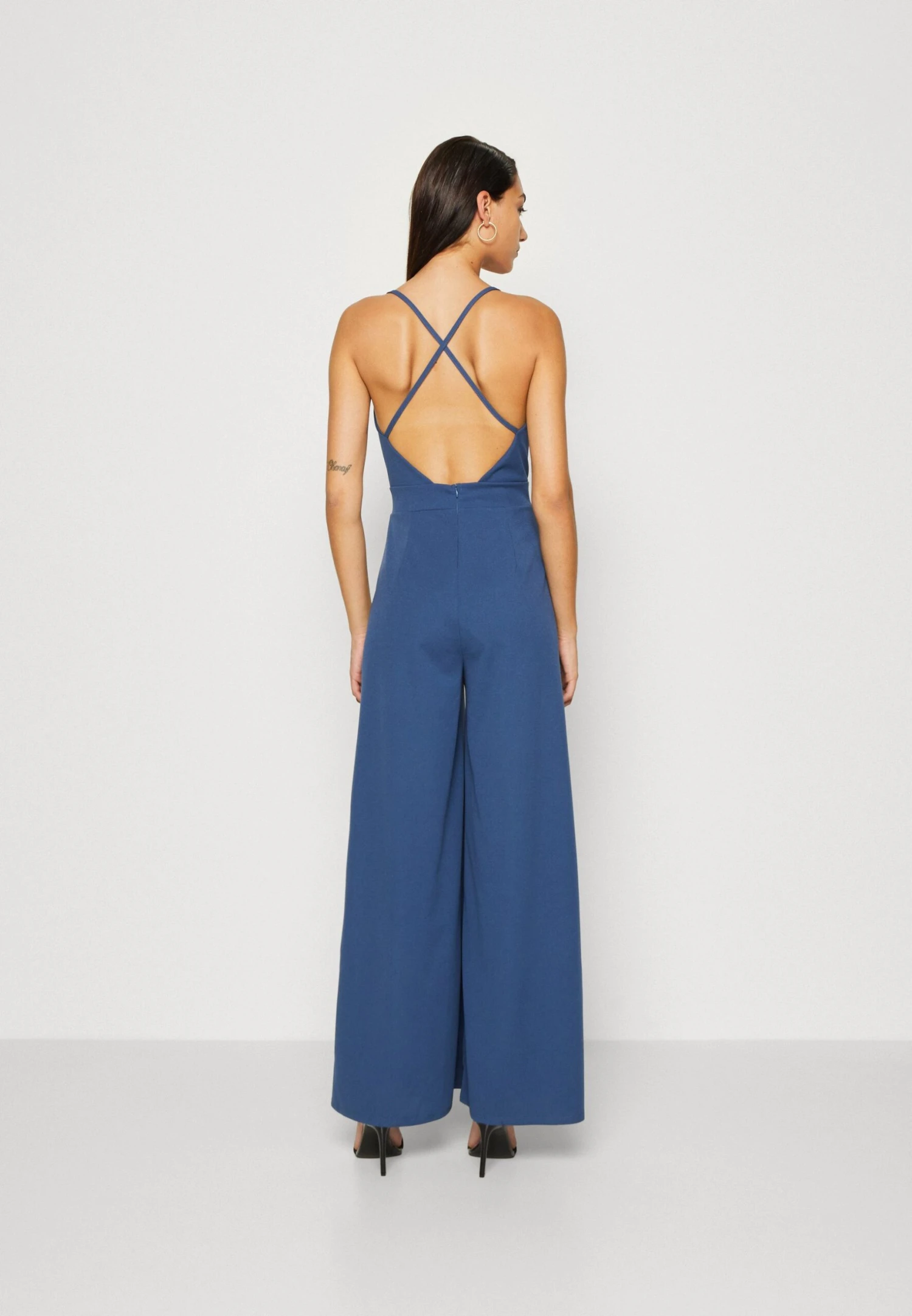 Wal G Aiden Cross Back - Jumpsuit - Denim Blue 3 Wal G Aiden Cross Back - Jumpsuit - Denim Blue - Afbeelding 3