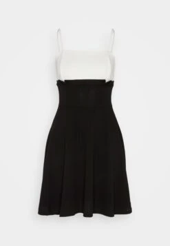 Wal G Janya Contrast Skater - Jerseyjurk - Black/White -Wal G 5865d8a9f50e4e65ae10f0e3a1a42a18