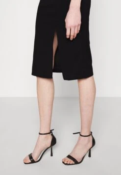 Wal G Melanie Midi Dress - Cocktailjurk - Black 9 Wal G Melanie Midi Dress - Cocktailjurk - Black -Wal G 5b260e639e6741f8b06b99e65ec911e2