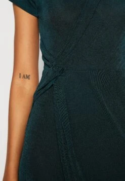 Wal G Wrap Midi Dress - Gebreide Jurk - Forest Green -Wal G 71aaccf67fb34a36877bf738eace8045