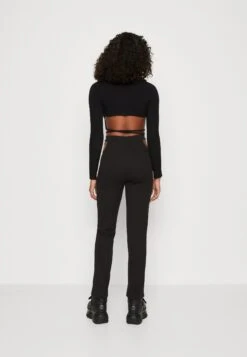 Wal G X Joey Back Detail - Longsleeve - Black -Wal G 77a25dca9e2d4475a4f0e07ffa11900d