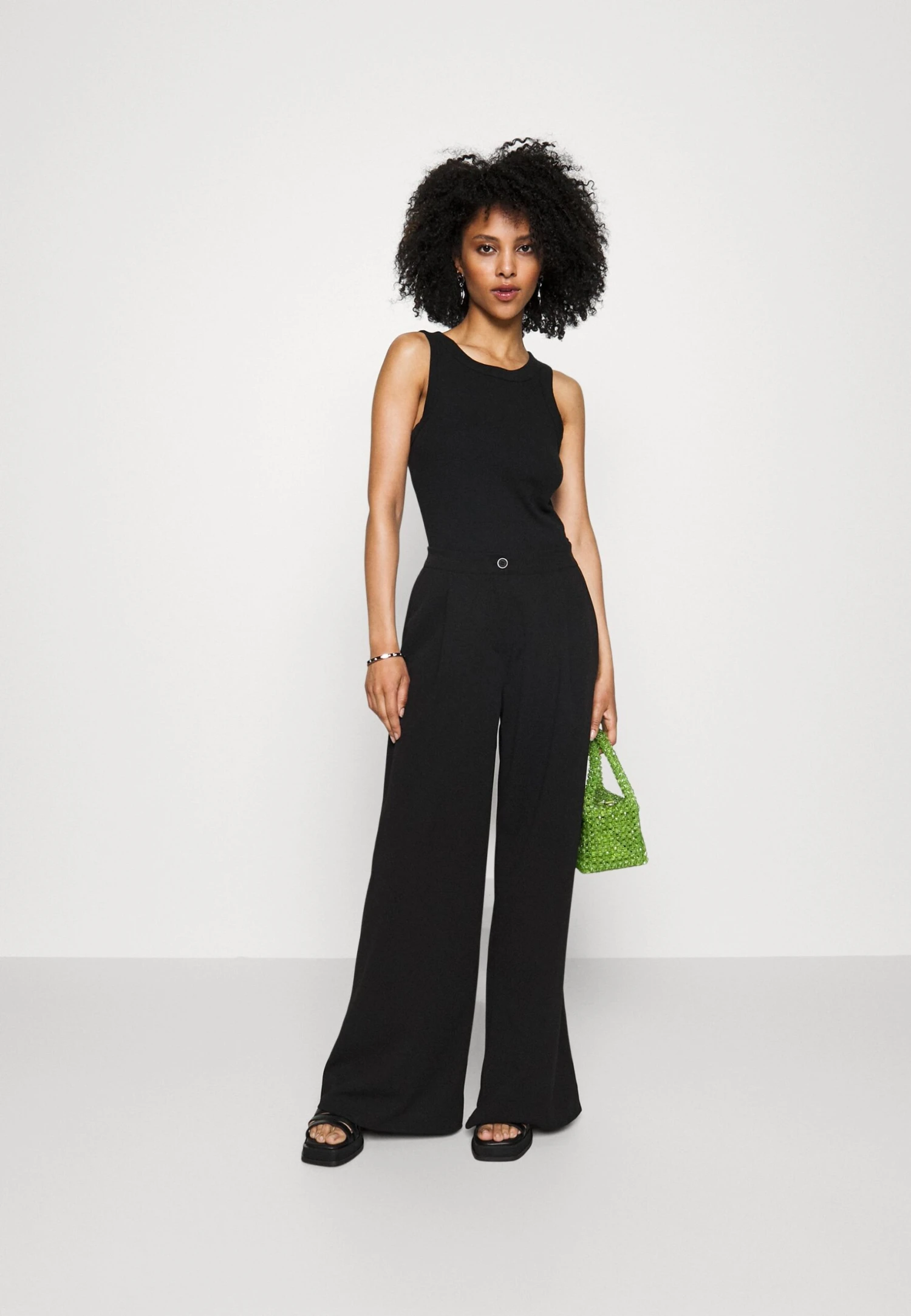 Velisha Wide Leg Trouser - Broek - Black 2 Velisha Wide Leg Trouser - Broek - Black - Afbeelding 2