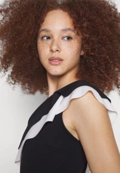 Wal G Smeena One Shoulder Midi - Jerseyjurk - Black/White -Wal G 8f516a315f7742e6b49adb579d6c99d9