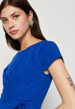 Wal G Milly Knot Ruffle Skater - Jerseyjurk - Electric Blue 9 Wal G Milly Knot Ruffle Skater - Jerseyjurk - Electric Blue -Wal G 93acc43b97ca4c2093b9fc364e437d71