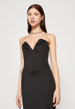 Wal G Dolly V Neck Maxi - Jerseyjurk - Black 9 Wal G Dolly V Neck Maxi - Jerseyjurk - Black -Wal G 9ad3219e24b34535899e0201dbc2980d