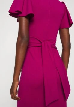 Tatiana Ruffle Sleeve Midi - Cocktailjurk - Raspberry 13 Tatiana Ruffle Sleeve Midi - Cocktailjurk - Raspberry -Wal G acebf823183541788c27cbe2327ee7a6