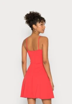 Wal G V Neck Strappy Skater Dress - Cocktailjurk - Coral 7 Wal G V Neck Strappy Skater Dress - Cocktailjurk - Coral -Wal G af6aaa91562f49799b7a473386813259