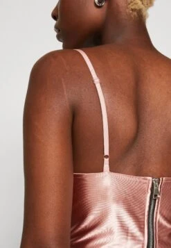 Wal G Christian Corset Crop - Top - Dusty Pink 11 Wal G Christian Corset Crop - Top - Dusty Pink -Wal G bbf34843f56a4de684a200e5c71fb16e