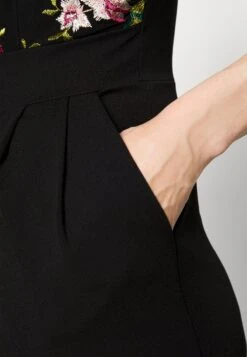 Contrast Plunge - Jumpsuit - Black 11 Contrast Plunge - Jumpsuit - Black -Wal G c7ccb288571343d4877214d4fb0db8cd