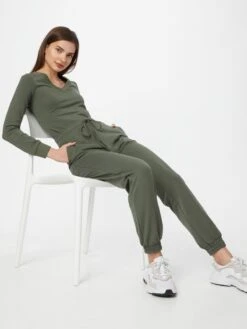 Wal G Sweatpants Tapered Broek Bethan Dames Kaki -Wal G cede2f4ae766347dd3a6f92278cb9716