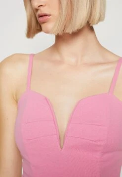 Wal G Dina V Neck Midi - Etui-Jurk - Rose Pink 11 Wal G Dina V Neck Midi - Etui-Jurk - Rose Pink -Wal G d7a859a9a6d2410fa7d603d3afdae2fc