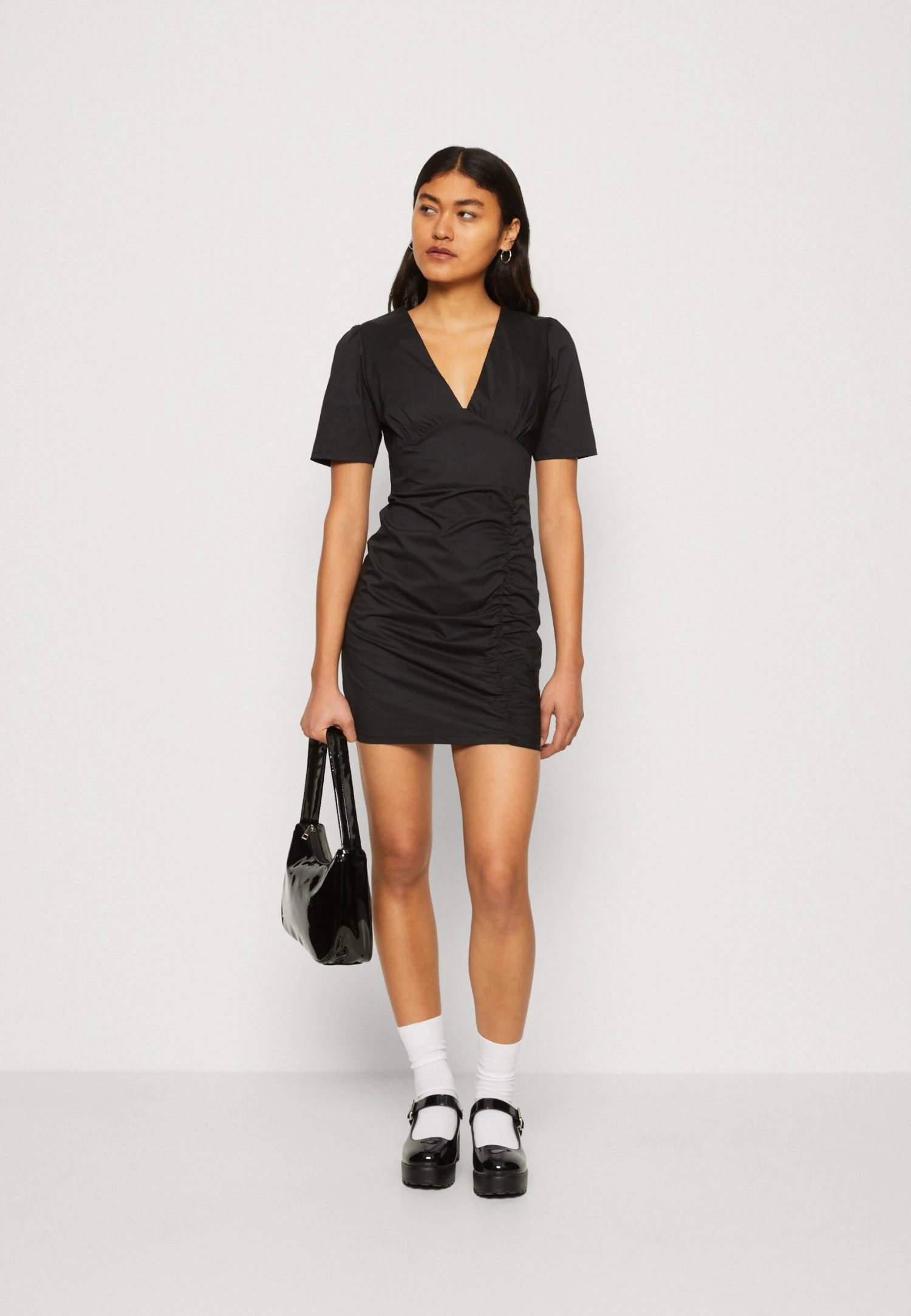 Wal G Jack Rouched Mini - Etui-Jurk - Black 2 Wal G Jack Rouched Mini - Etui-Jurk - Black - Afbeelding 2