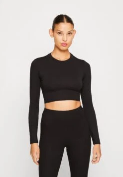 Wal G Roza Back Detail Crop - Longsleeve - Black