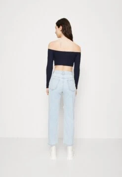 Wal G Hollie Off Shoulder Crop - Longsleeve - Navy 8 Wal G Hollie Off Shoulder Crop - Longsleeve - Navy -Wal G ea40babde18944af90469664f7a01896