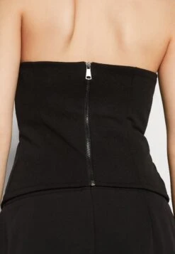 Wal G Liza V Neck- Top - Black 11 Wal G Liza V Neck- Top - Black -Wal G ee6bec51e4164d3d8c1de5aaf85e7e32