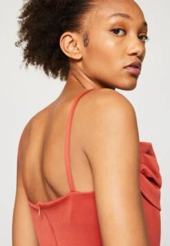 Wal G Jessy Dress - Cocktailjurk - Terracotta 11 Wal G Jessy Dress - Cocktailjurk - Terracotta -Wal G f5886721e2b84f94ae3c3e27f6960014