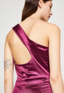 Wal G Stoey One Shoulder Maxi - Jerseyjurk - Plum -Wal G fd2fcbb797364bd3b5790fb6e567051e